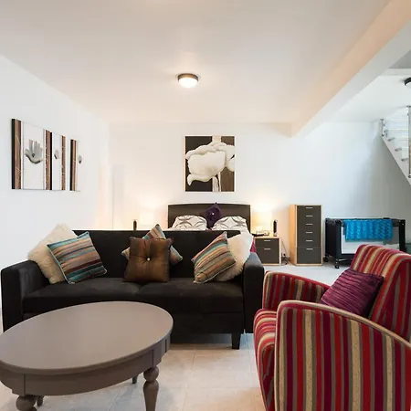 The In Has 4 Bedrooms Chalet *