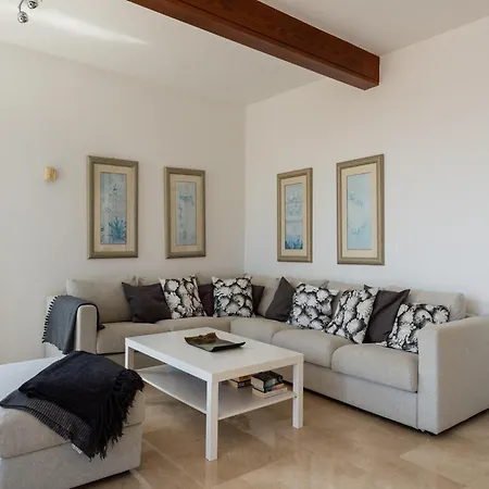 The In Has 4 Bedrooms Mogan